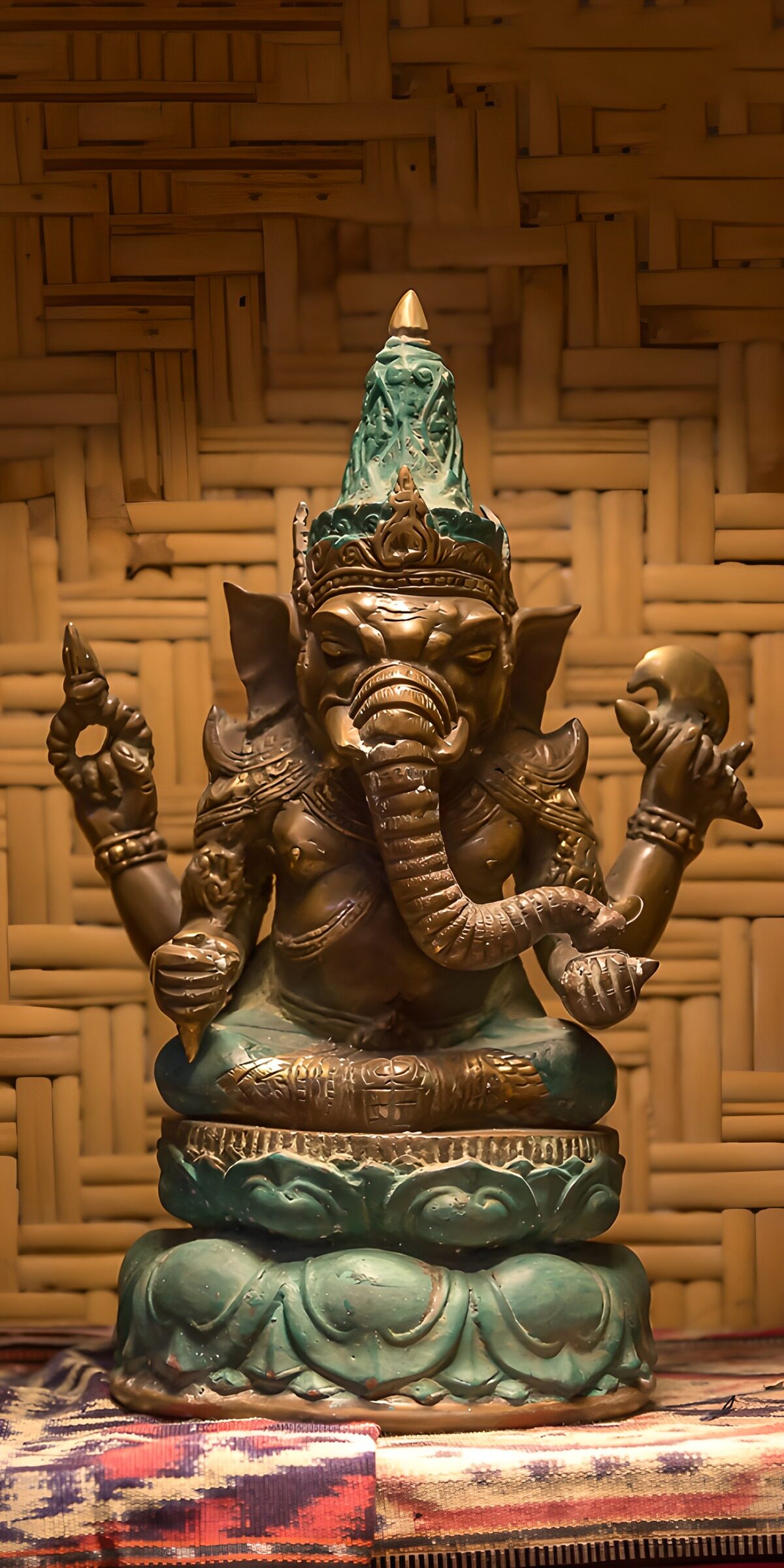 TPDE56722: Göttlicher Ganesha in Bronze