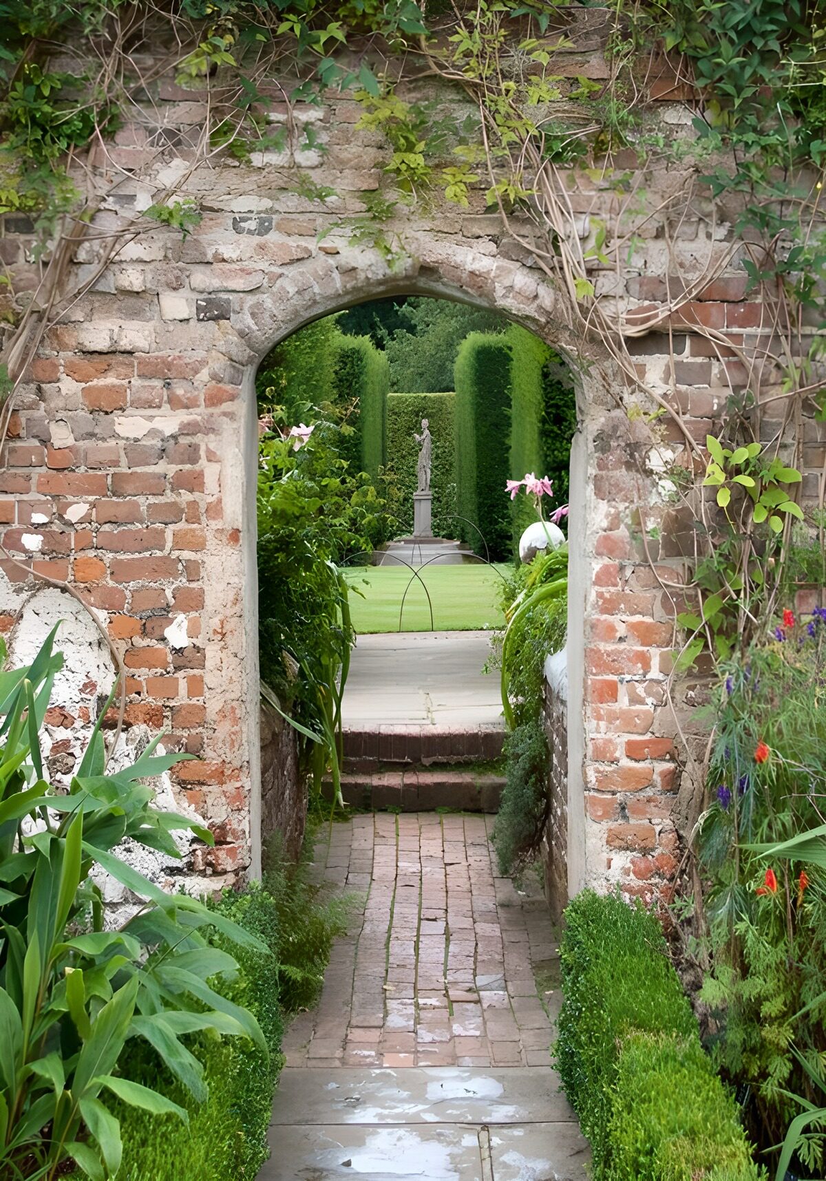 TPDE72563: Durchgang zum Gartenparadies