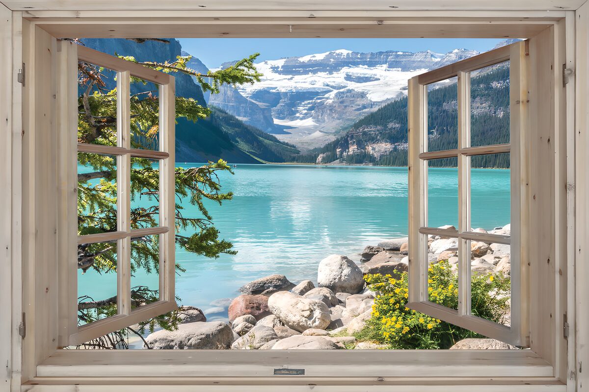 Blick durch das Fenster auf den See