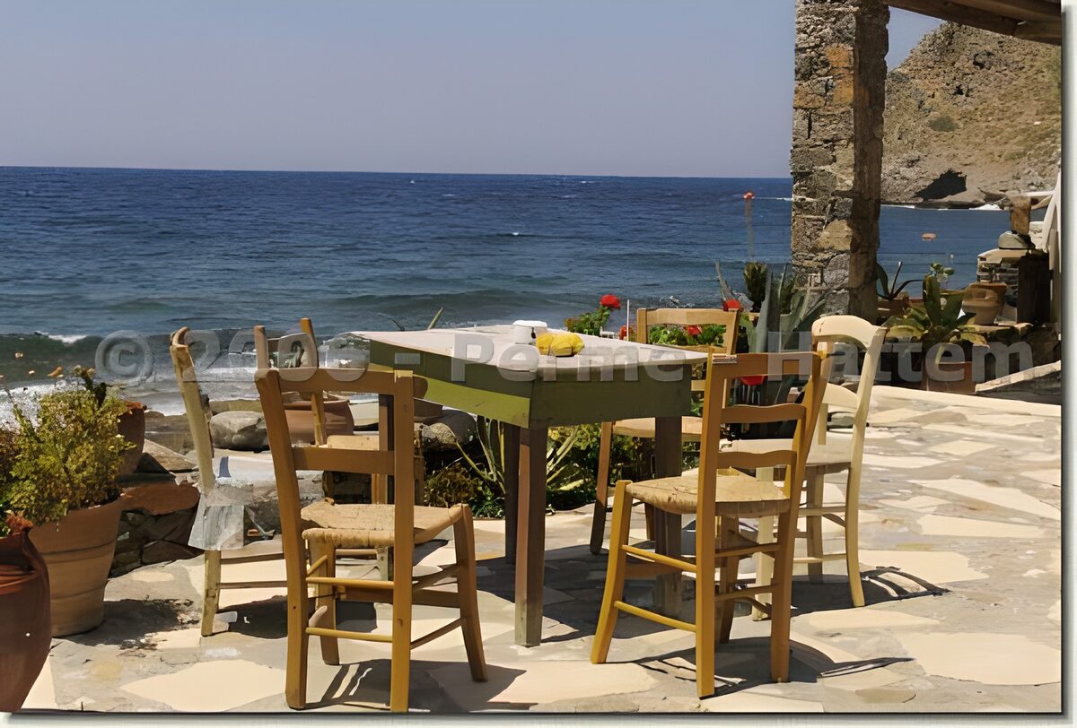 TPDE43176: Restaurant am Meer