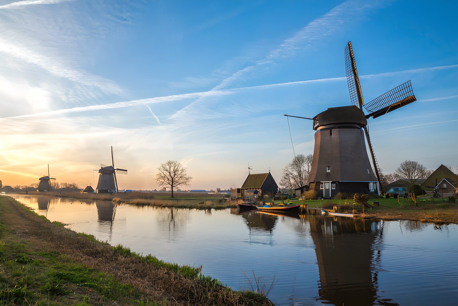 TPDE30576: Holländische Windmühlen im Sonnenuntergang