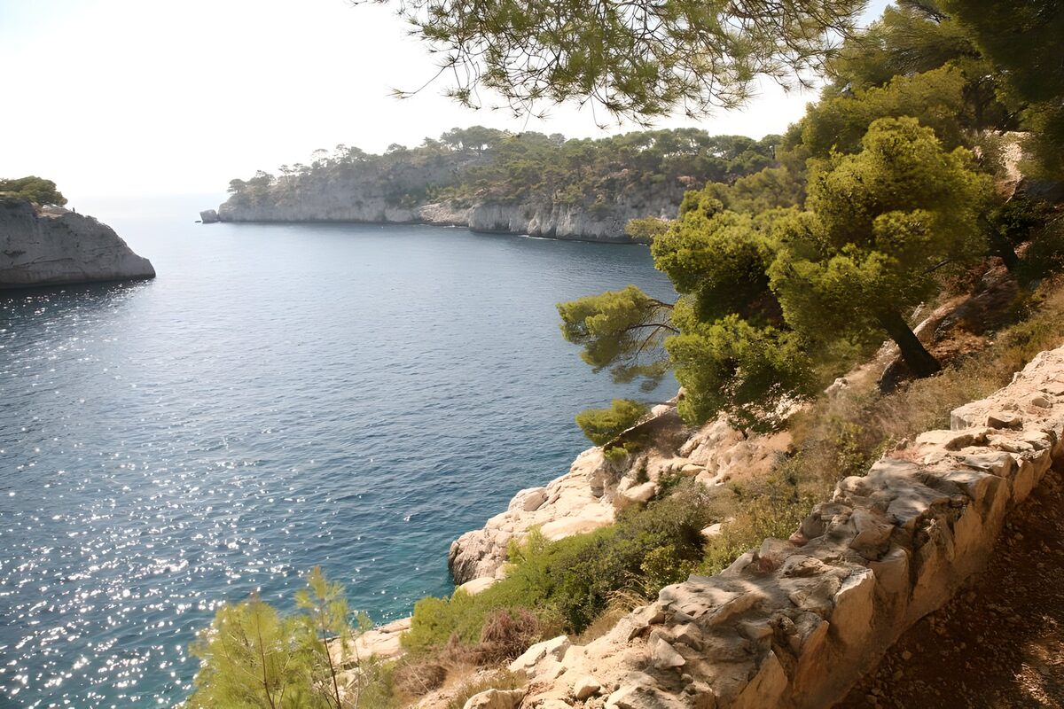 Bucht in der Fjord-Landschaft in Cassis 9
