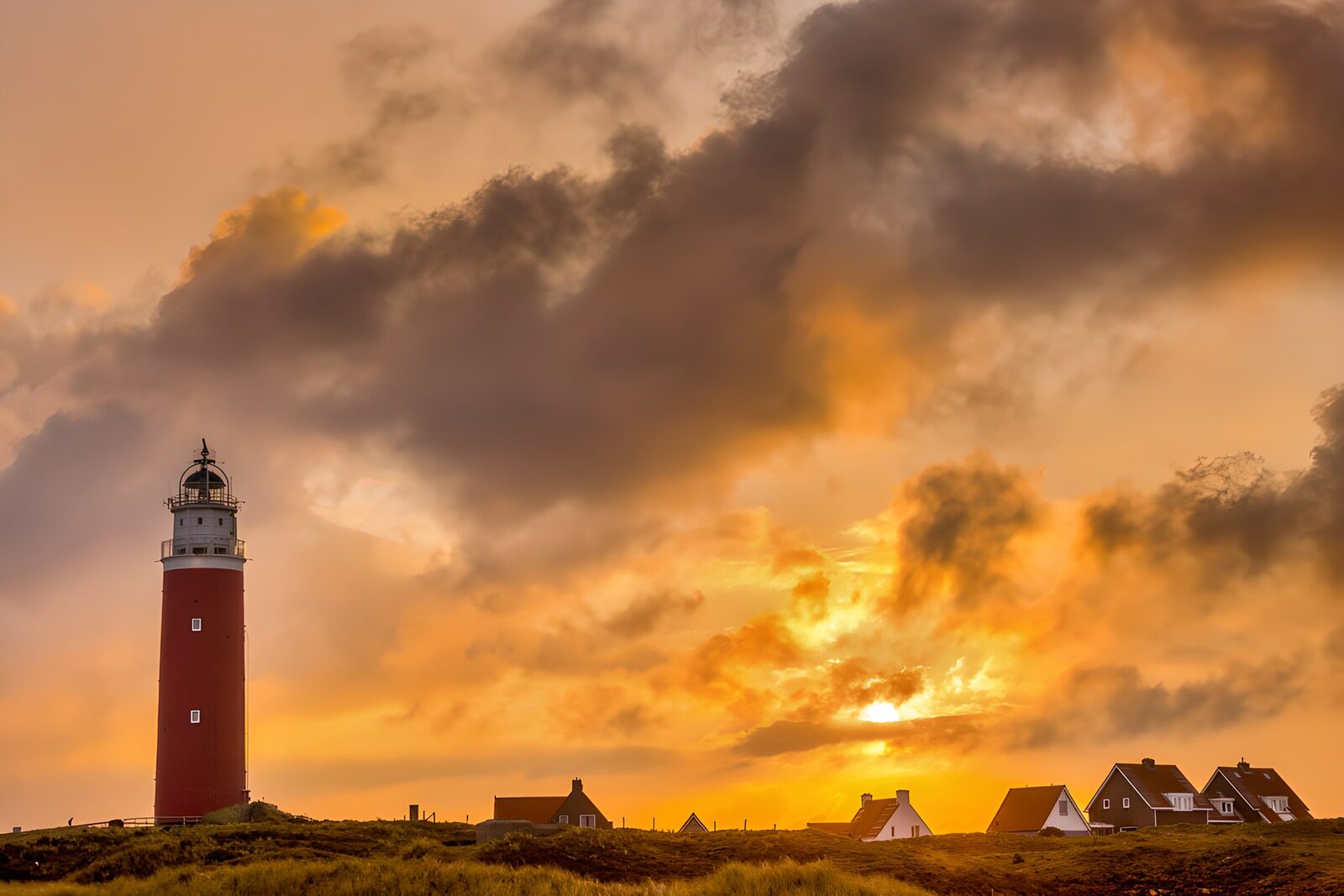 TPDE74978: Leuchtturm im Sonnenuntergang