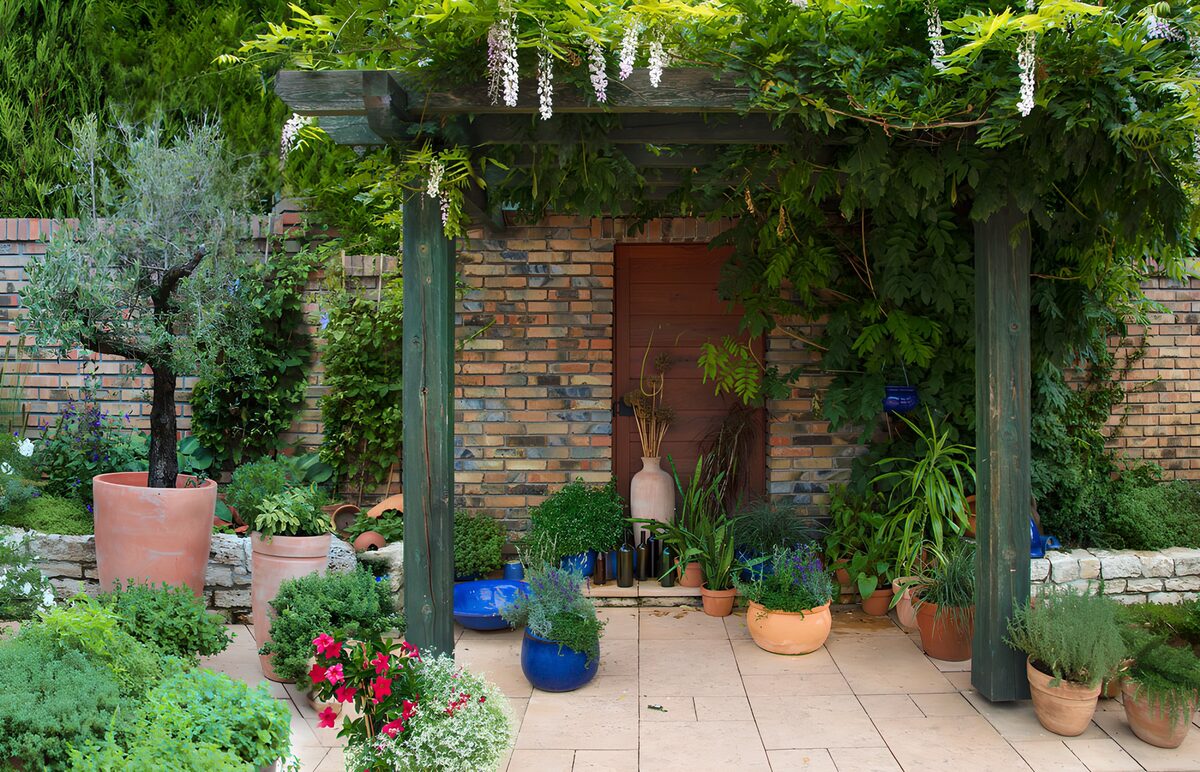TPDE95486: Schöner Garten mit Gemüse und Pflanzen