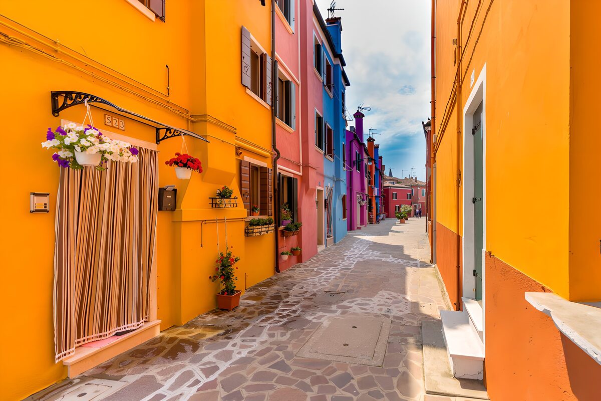 TPDE20320: Bunte Gasse in Burano