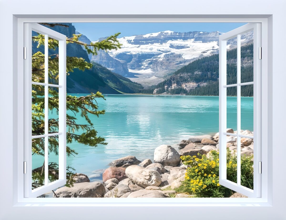 TPDE41874: Sicht durch das Fenster auf einen Bergsee