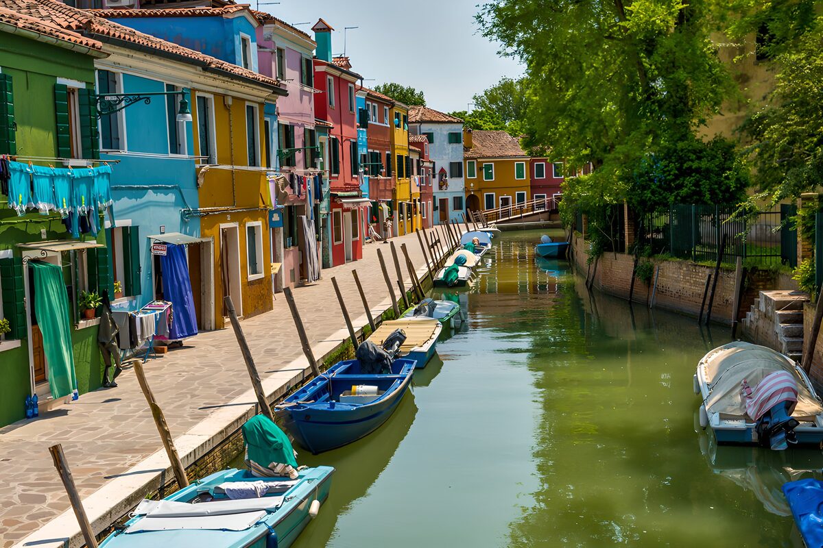 TPDE11148: Bunte Häuser am Kanal von Burano