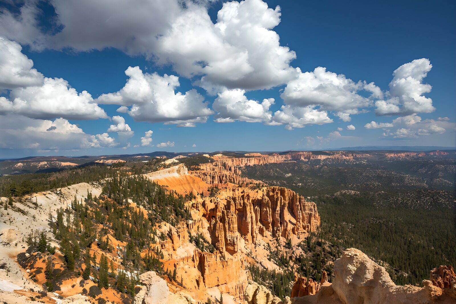 TPDE65925: Majestätische Landschaft im Bryce Canyon