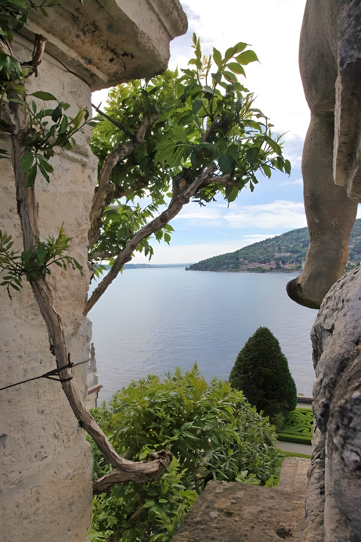 TPDE36001: Aussicht auf eine Bucht 