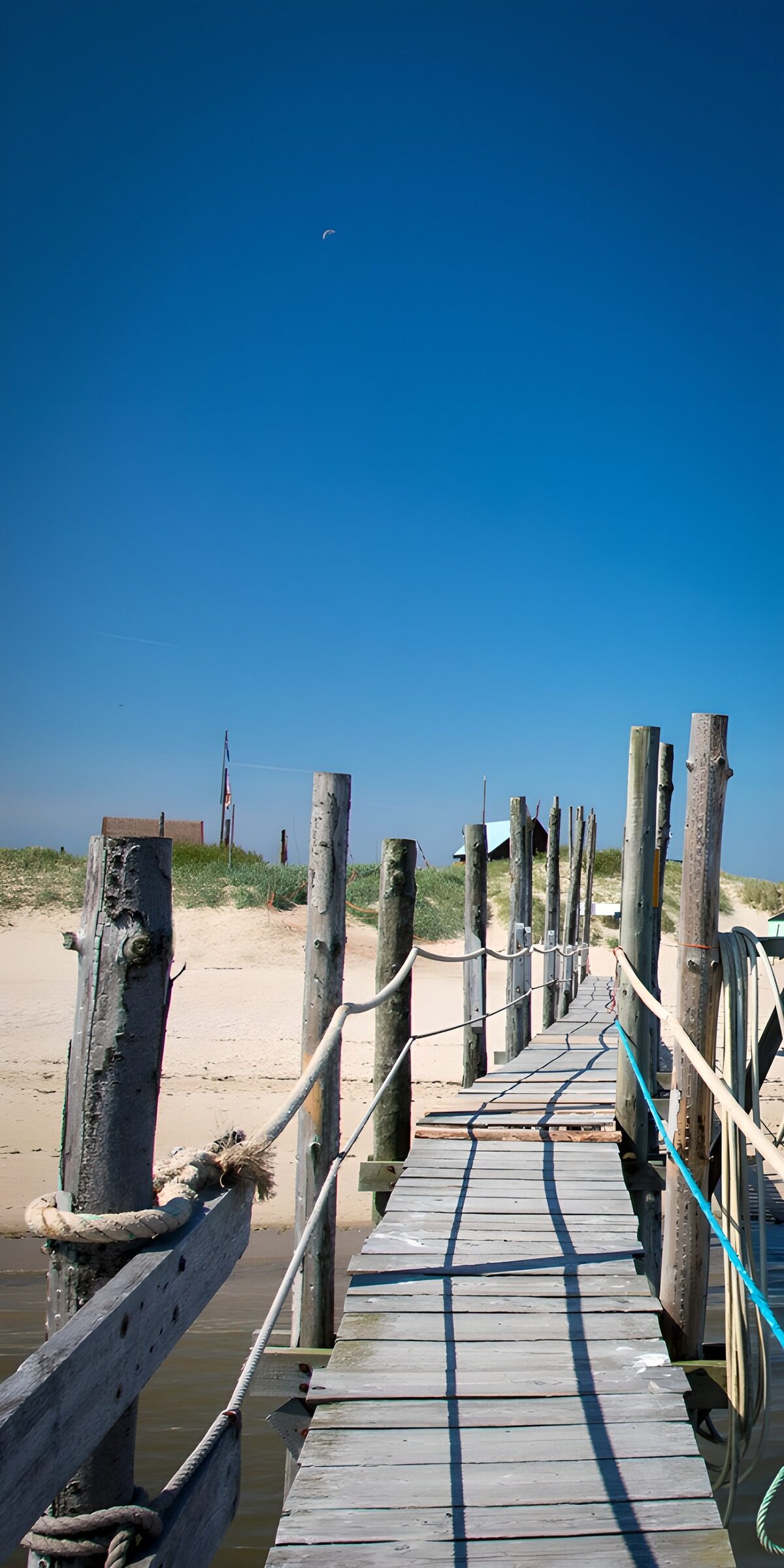 TPDE41061: Brücke zum Strandparadies