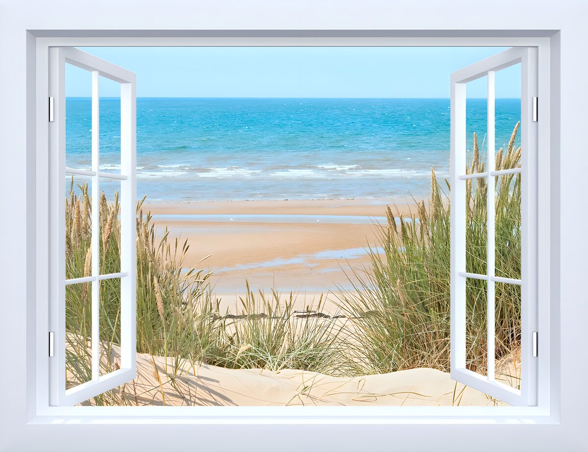 TPDE24030: Blick auf den Strand und das Meer
