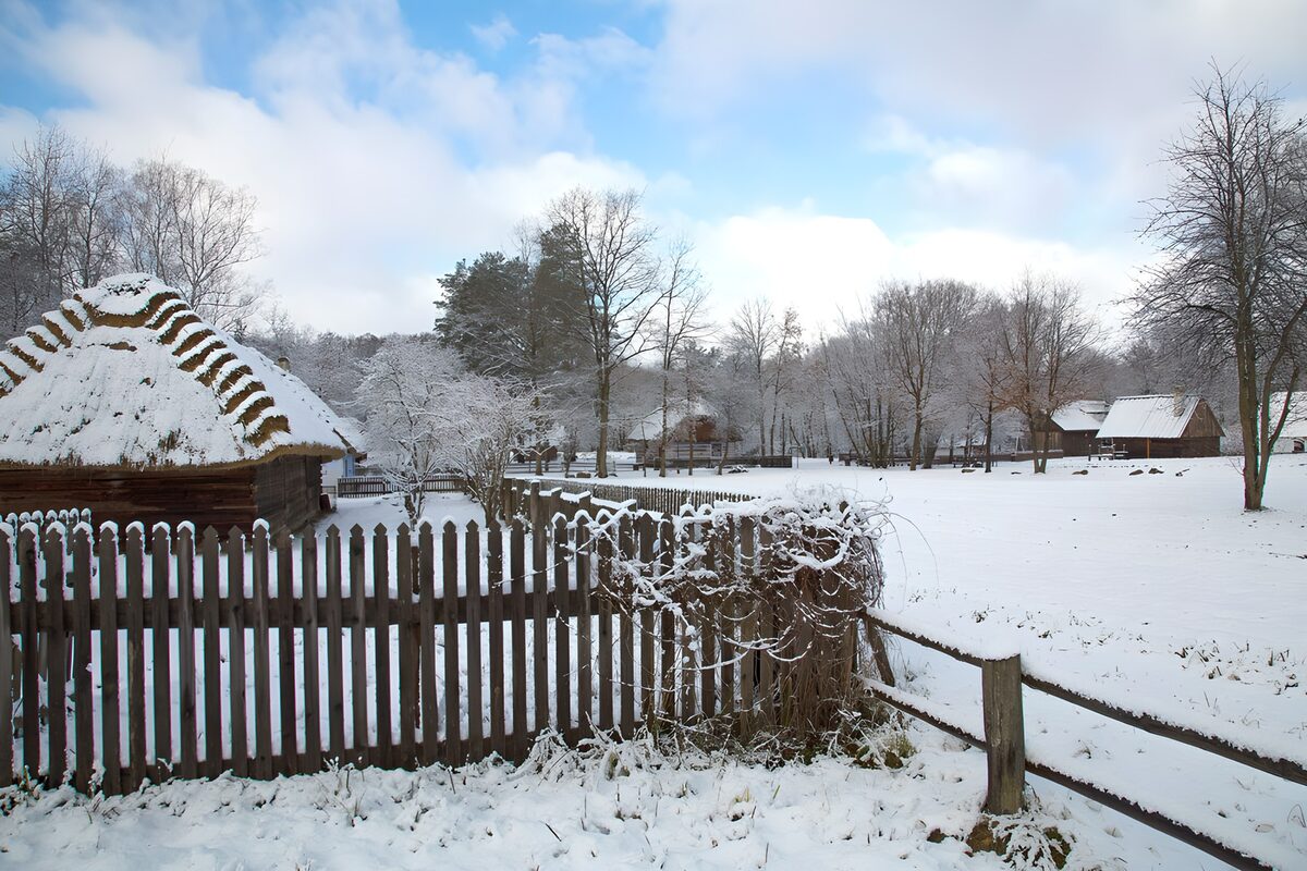 TPDE37681: Winterlandschaft mit historischen Gebäuden