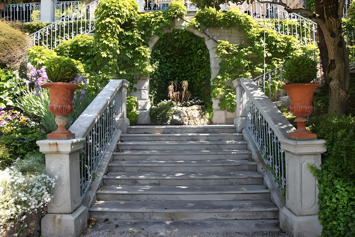 TPDE72311: Treppe zu einem Park