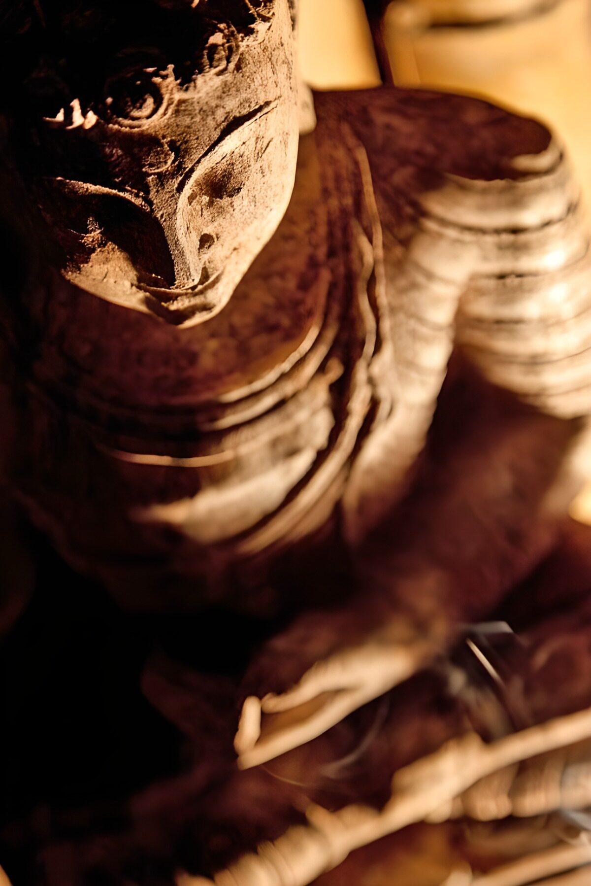 TPDE95106: steinerne Buddha-Statue mit der Geste der Erdberührung