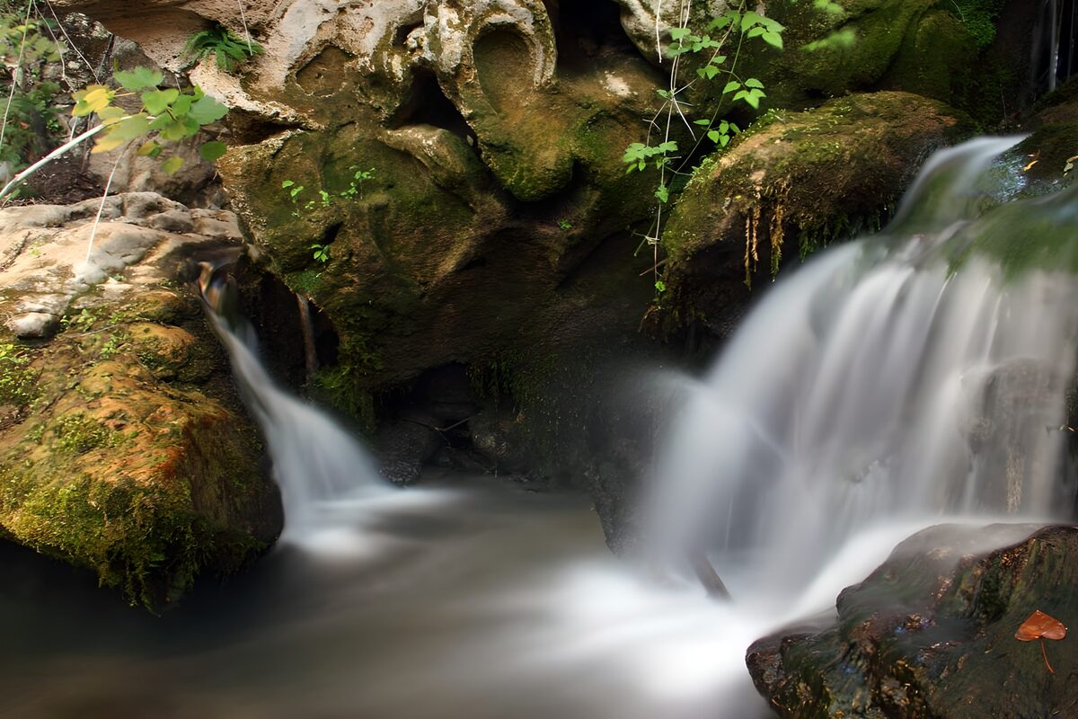 TPDE82847: natürlicher Wasserfall im Allgäu