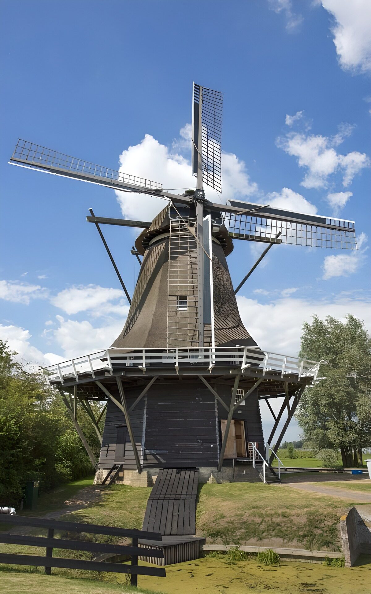 TPDE78204: Mühle in dem Dorf Langweer (Friesland NL)