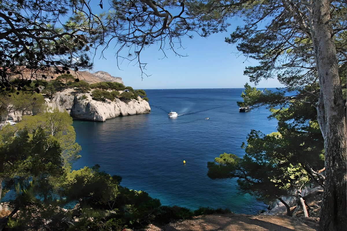 TPDE49944: Bucht in der Fjord-Landschaft in Cassis 9
